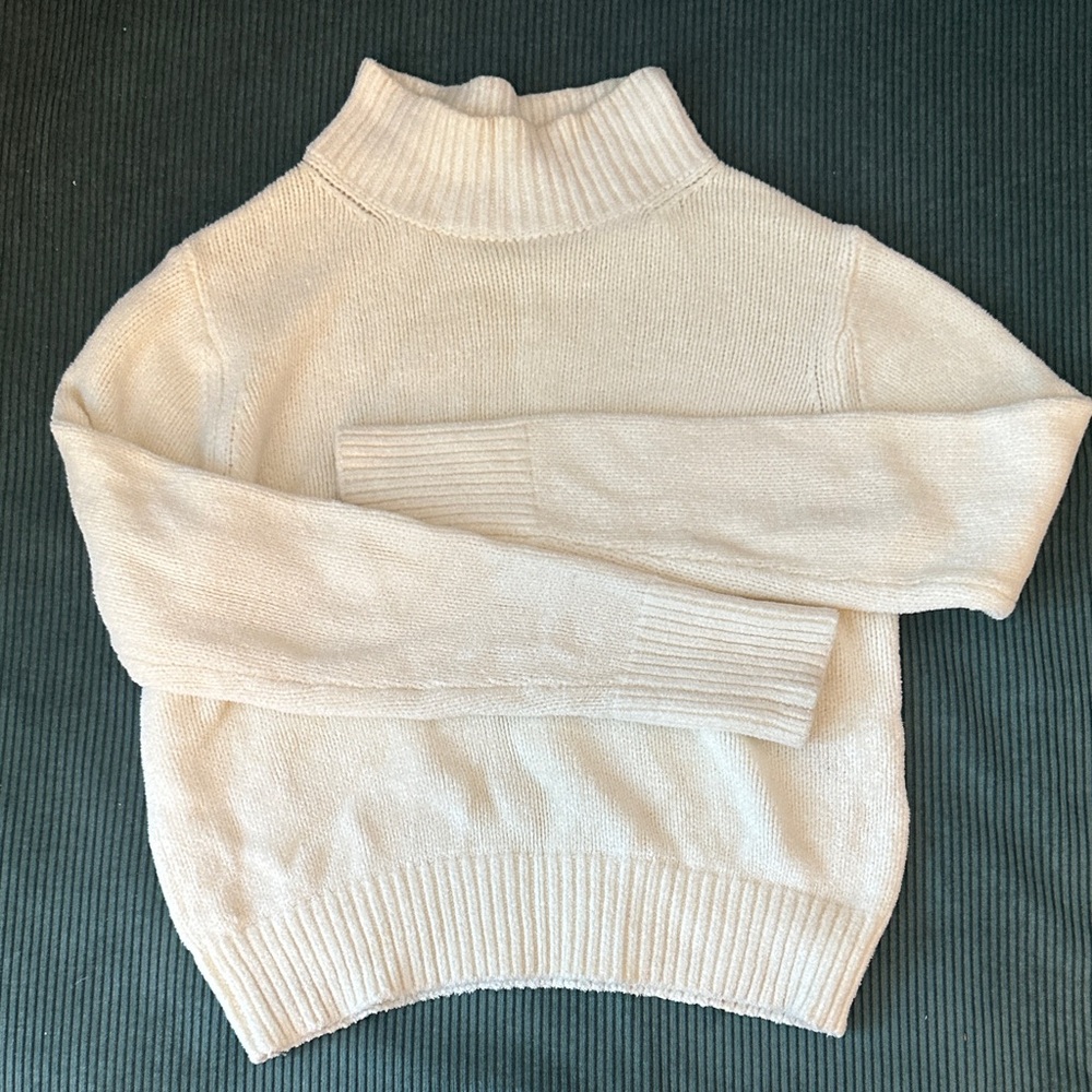 Wilfred Cream Turtleneck Sweater